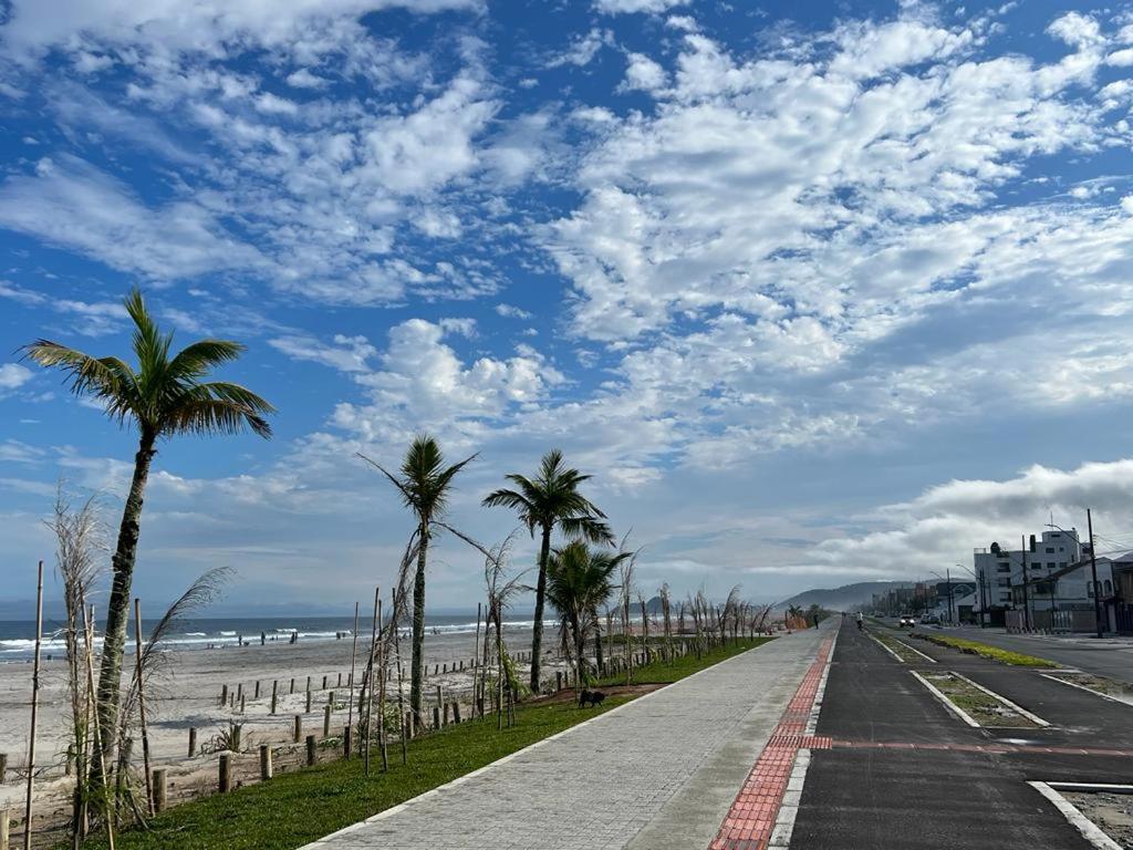 Lindo Apartamento Com Vista Para O Mar Matinhos Ngoại thất bức ảnh